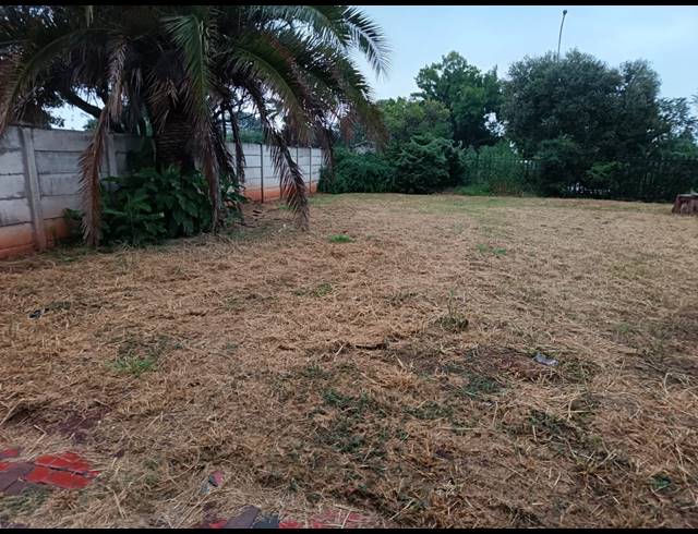2 BEDROOM HOUSE TO LET IN KOOKRUS